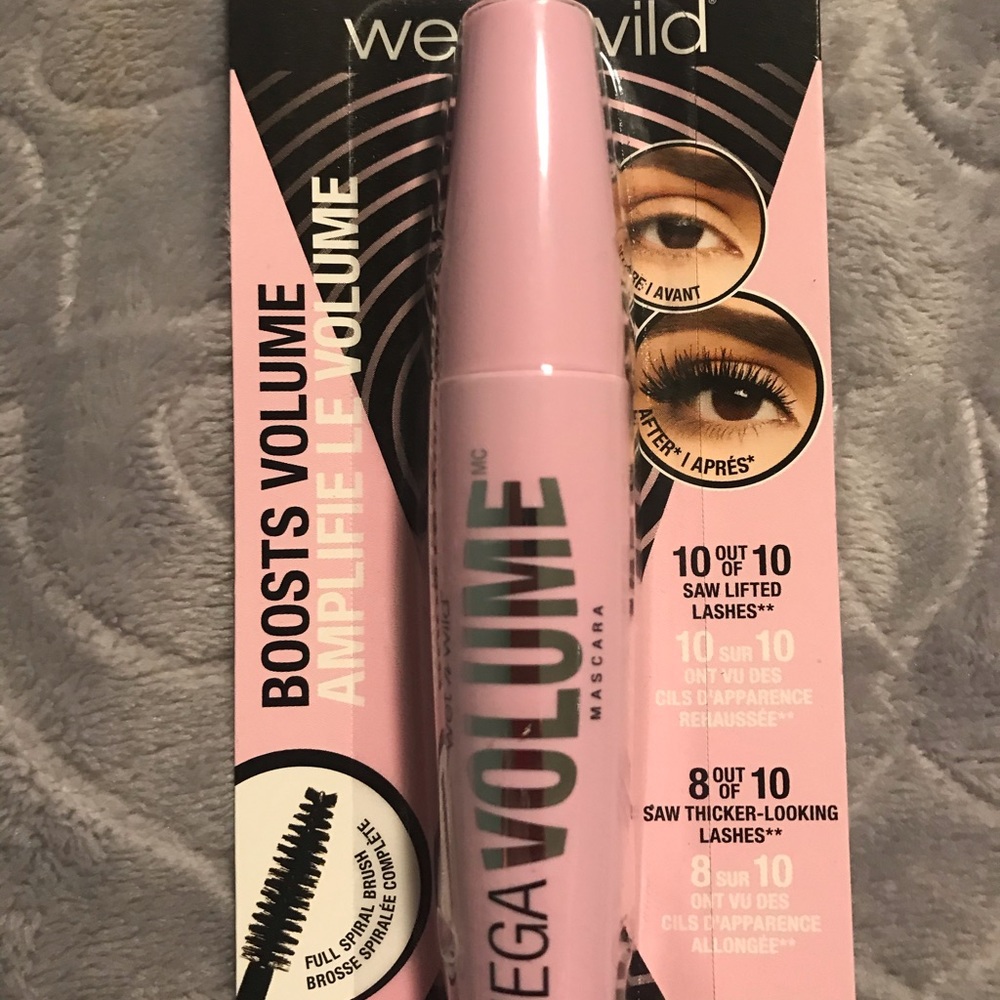 Makeup Bundle - Picture 7 of 16